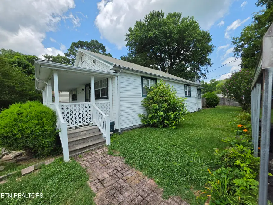 115 Flanders Ave, Harriman, TN 37748 - #3