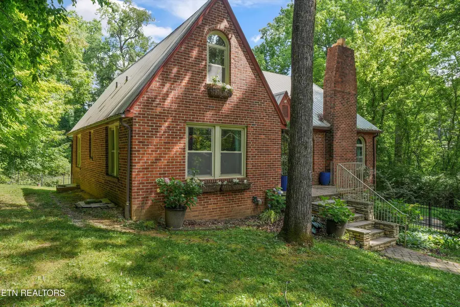 3107 Maloney Rd, Knoxville, TN 37920 - #2