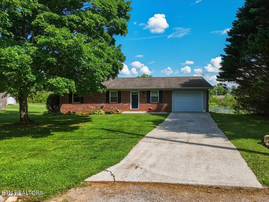 3008 Pleasant View Ave, Maryville, TN 37803 - #2