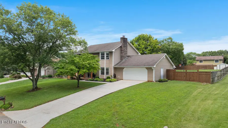1429 Newcross Rd, Knoxville, TN 37922 - #3