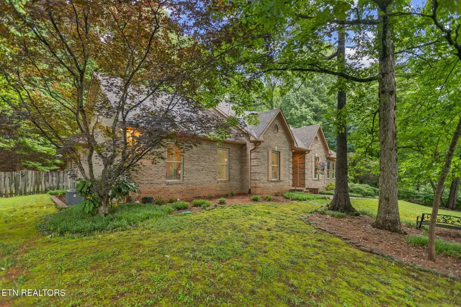 5227 Beverly Oaks Drive, Knoxville, TN 37918 - #3