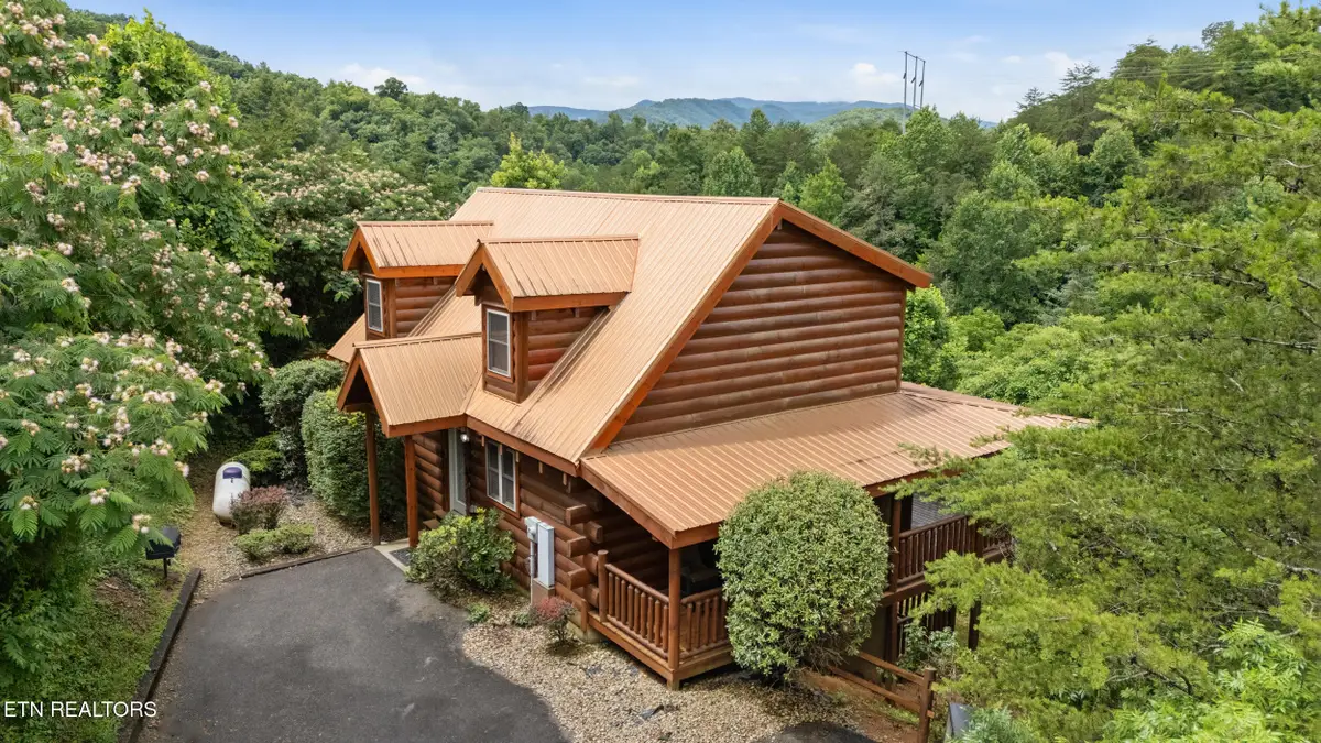 4420 Shangrila Way, Sevierville, TN 37876 - #1