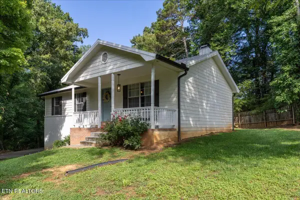 860 Anchor Drive, Lenoir City, TN 37771