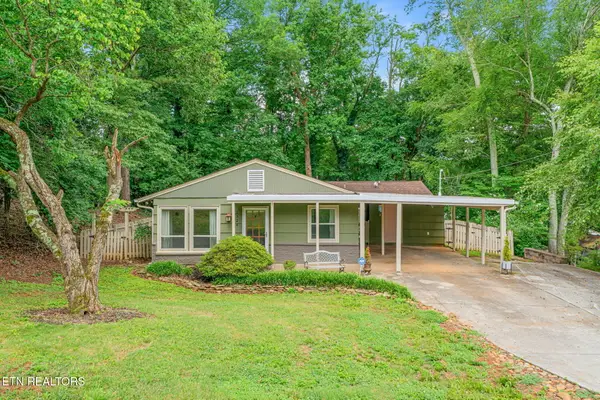 1324 Huntington Rd, Knoxville, TN 37919