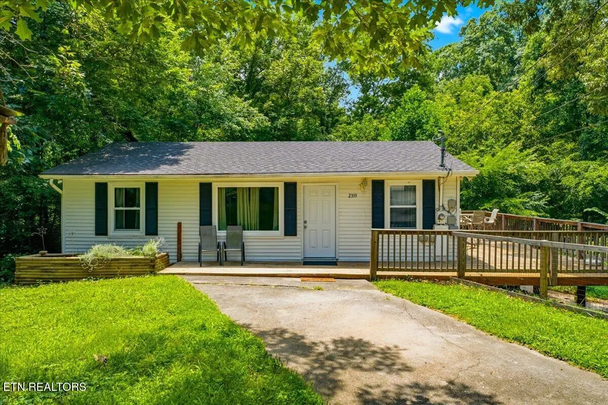2319 Woods Smith Rd, Knoxville, TN 37921 - #1