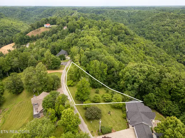 1 Lafever Ridge Rd, Silver Point, TN 38582