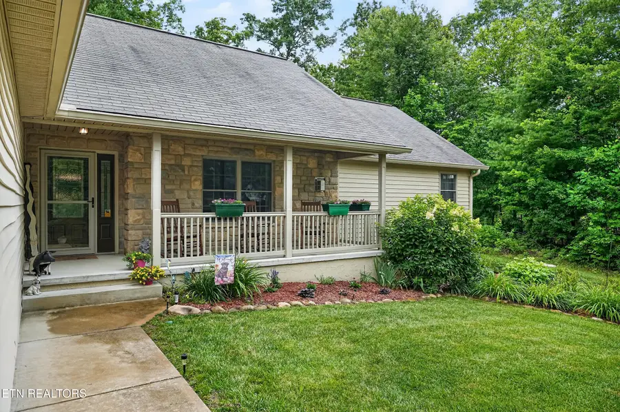 144 Windsor Rd, Crossville, TN 38558 - #3