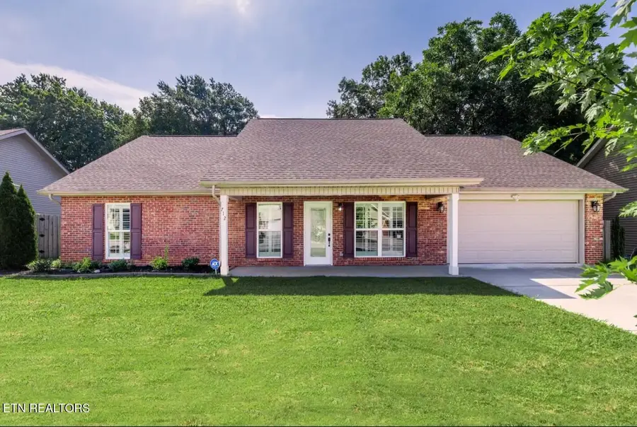712 Hunter Crest Rd, Maryville, TN 37803 - #2