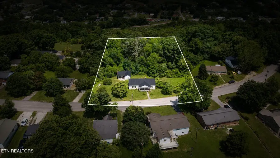 822 Rose Hill Drive, Lafollette, TN 37766 - #3