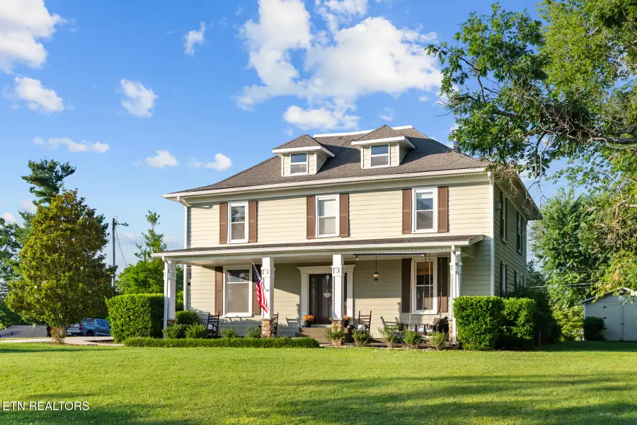 206 W Cleveland Ave, Monterey, TN 38574 - #3