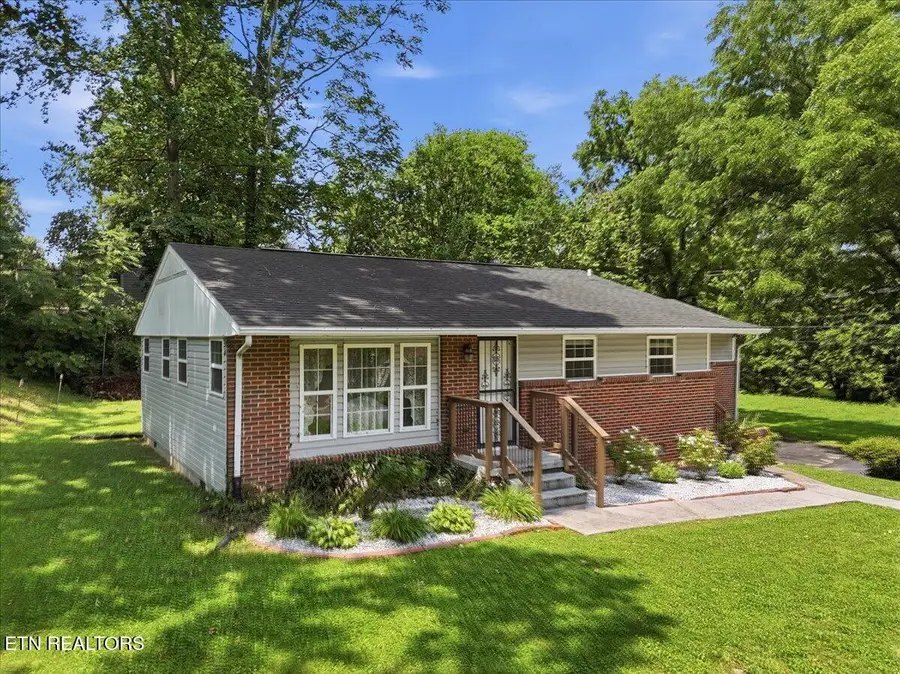 415 Michael St, Knoxville, TN 37914 - #2