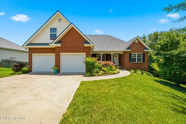 8127 Canter Lane, Powell, TN 37849