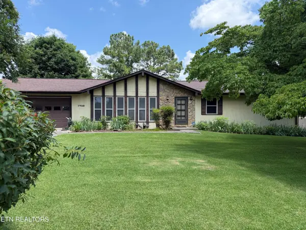1930 Plumb Creek Circle, Knoxville, TN 37932