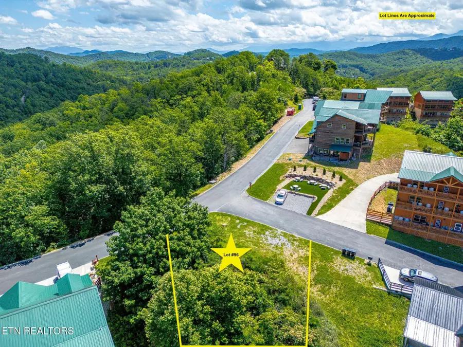 3274 Lonesome Pine Way, Sevierville, TN 37862 - #3
