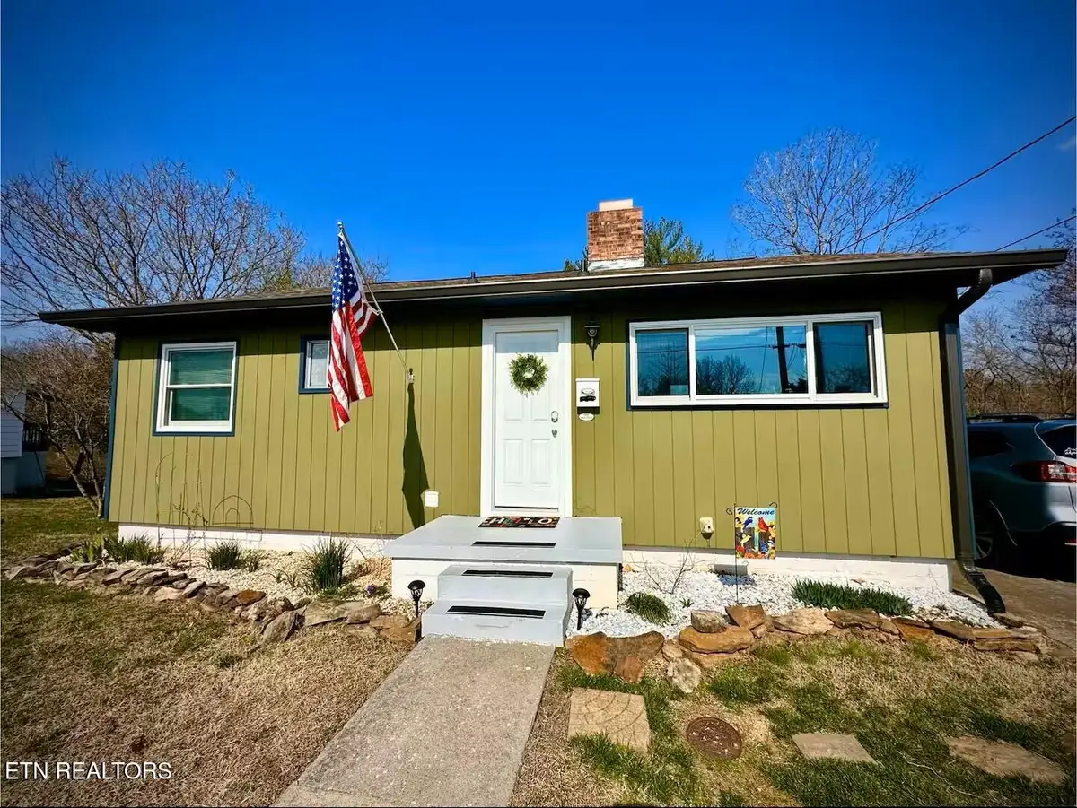 104 W Malta Rd, Oak Ridge, TN 37830 - #1