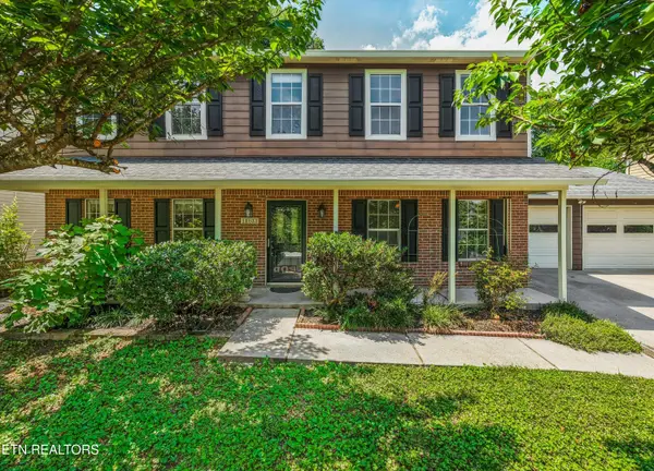11033 Center Cross Drive, Knoxville, TN 37934