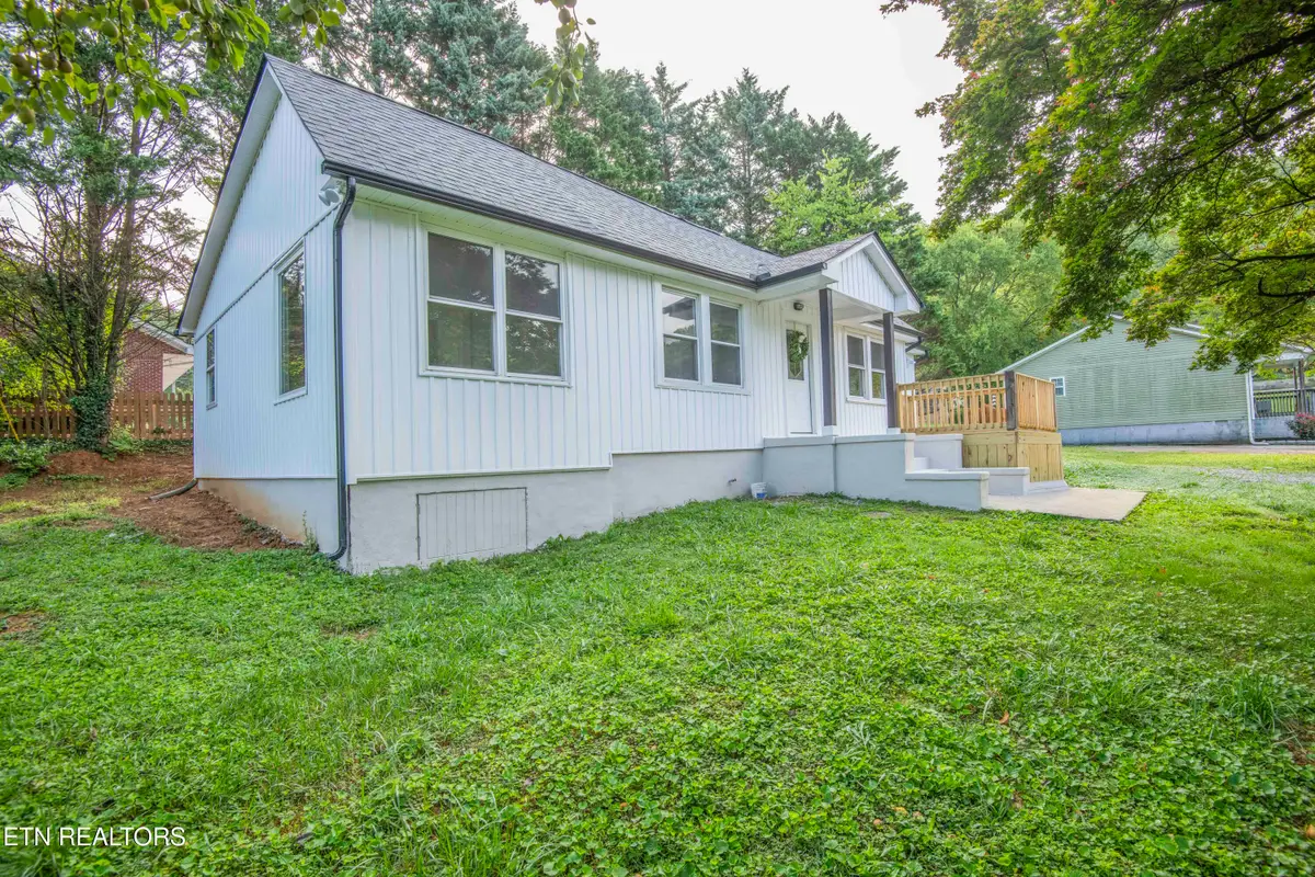 4730 Rochat Rd, Knoxville, TN 37918 - #1