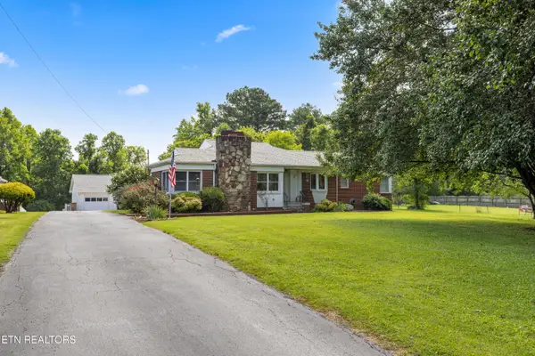 4950 Beverly Rd, Knoxville, TN 37918