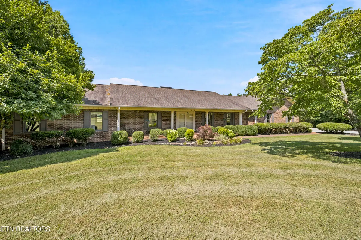 628 Charlotte St, Athens, TN 37303 - #1