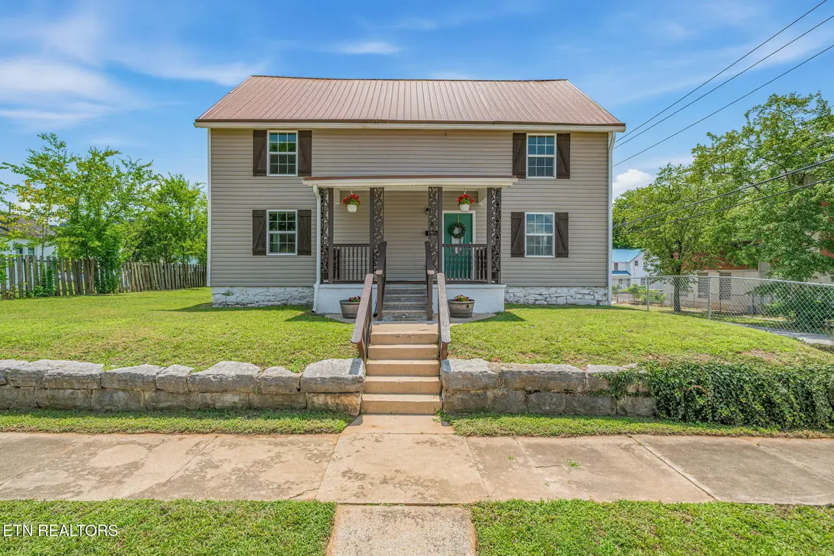 431 Carter Ave, Harriman, TN 37748 - #1