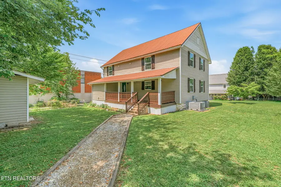 431 Carter Ave, Harriman, TN 37748 - #3