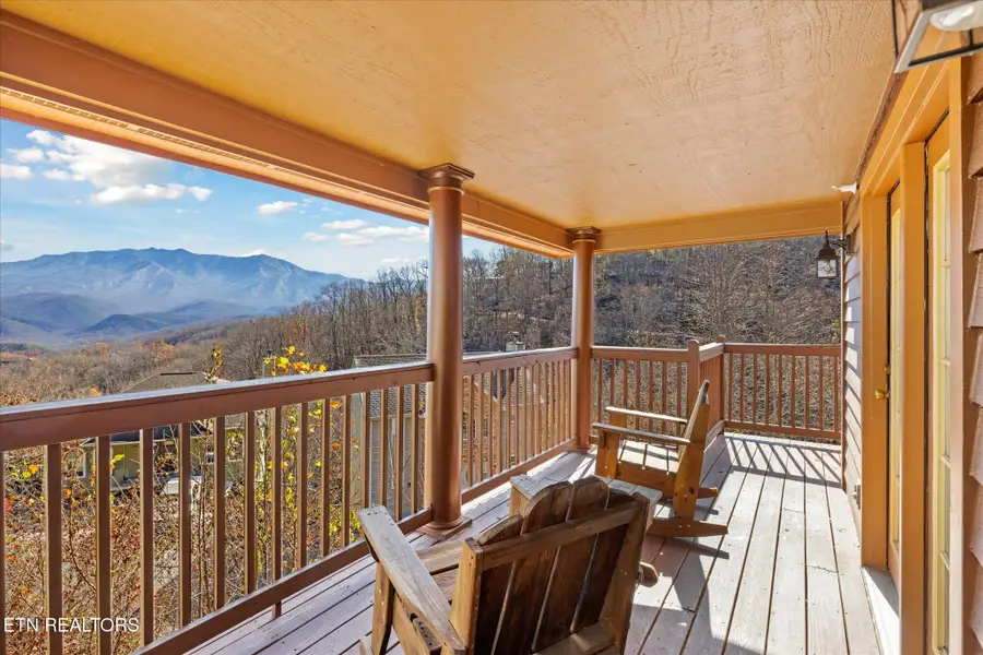 909 Black Wolf Way, Gatlinburg, TN 37738 - #3