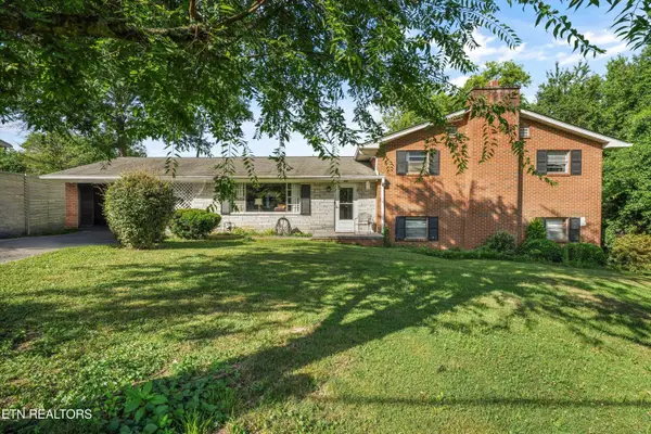 1061 S Linden Drive, Alcoa, TN 37701
