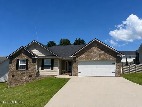 4218 Homewood Rd, Knoxville, TN 37918