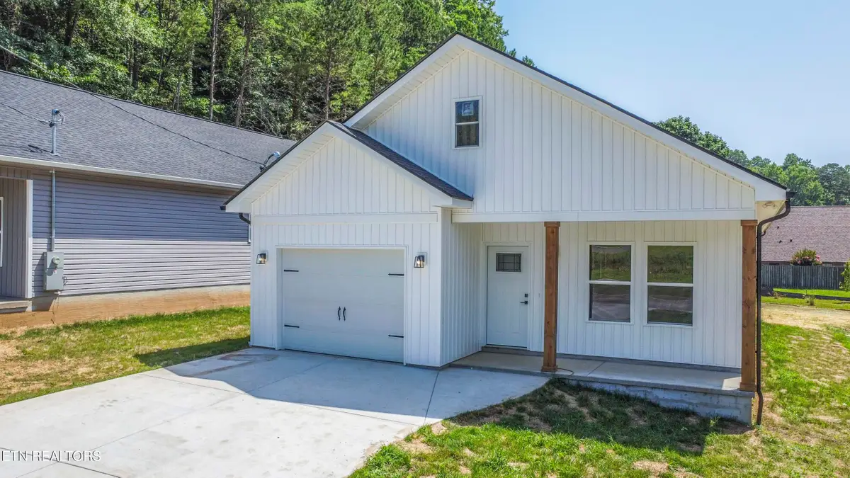 2004 Woods-smith Rd, Knoxville, TN 37921 - #1