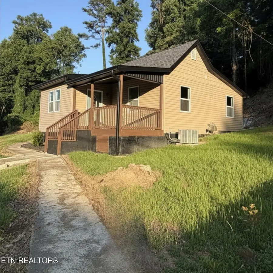 110 Cherry Drive, Harriman, TN 37748 - #2