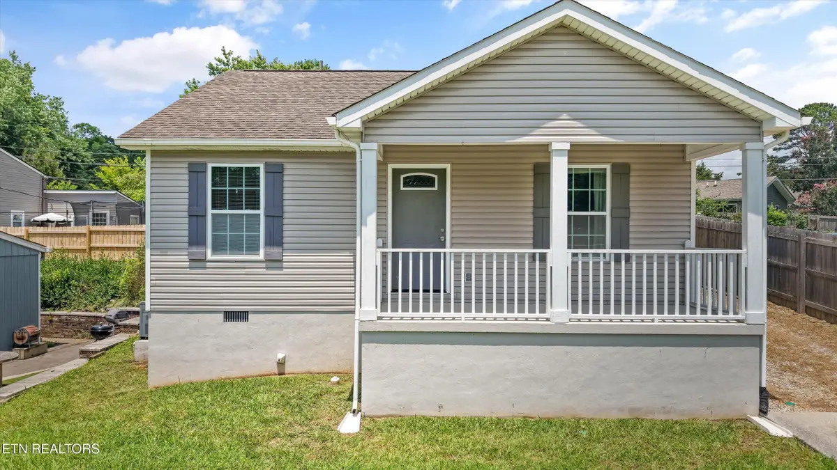 4516 Pleasant Ridge Rd, Knoxville, TN 37912 - #1