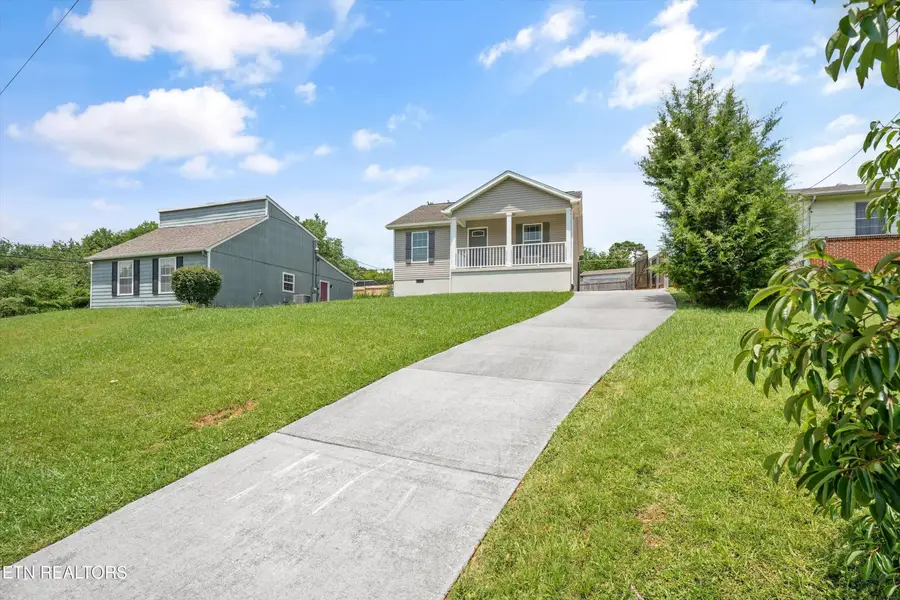 4516 Pleasant Ridge Rd, Knoxville, TN 37912 - #3