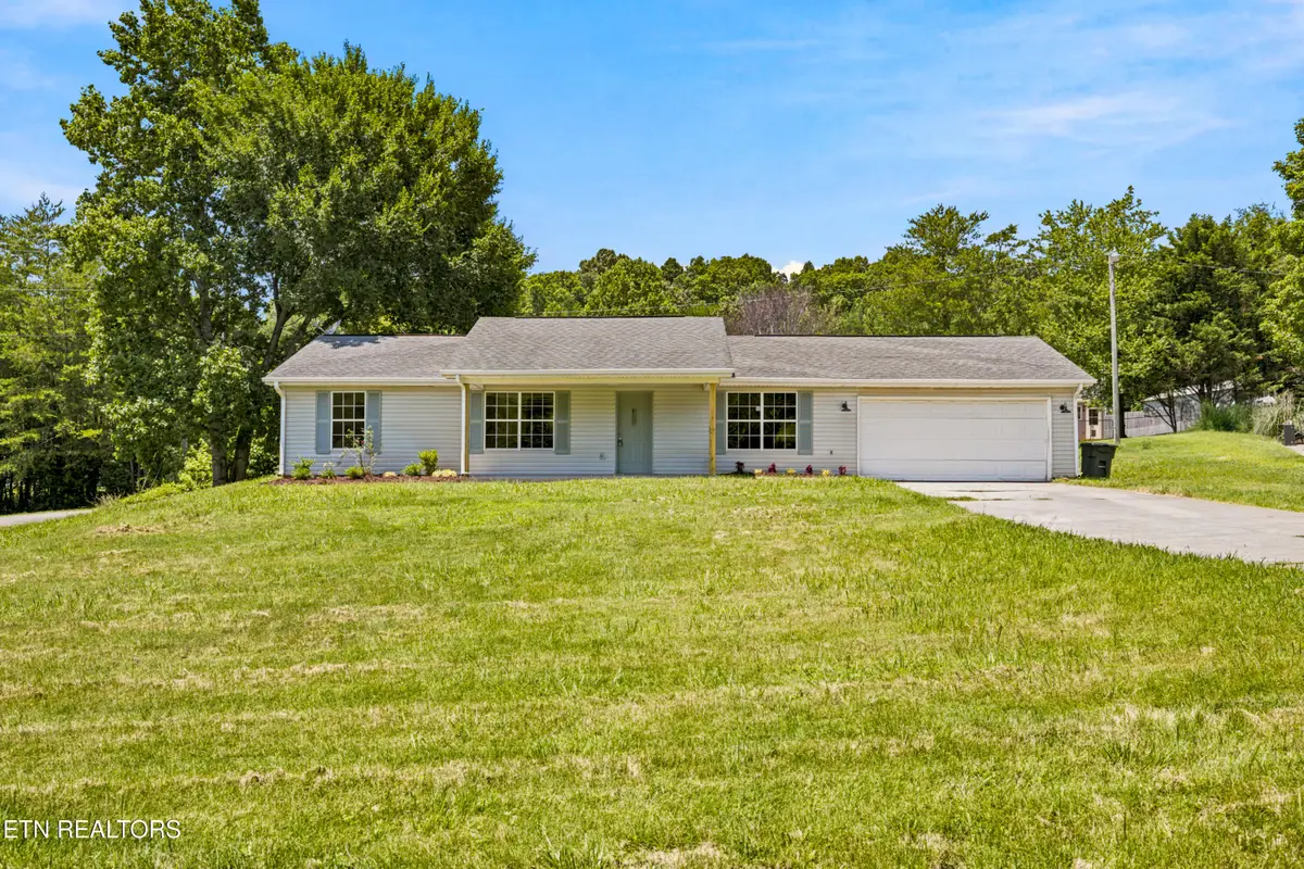 3723 Six Mile Rd, Maryville, TN 37803 - #1