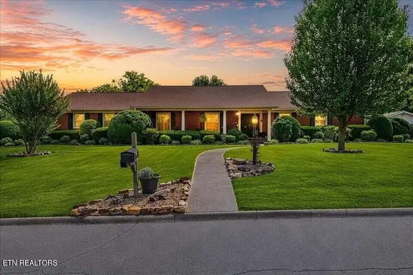 1101 Brentwood Drive, Etowah, TN 37331