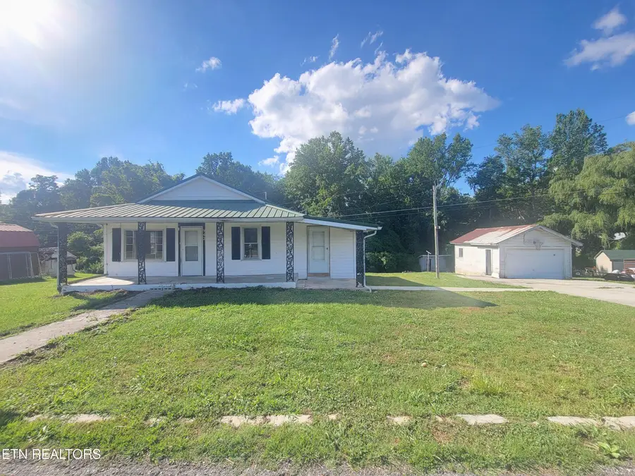 942 Mount View Rd, Robbins, TN 37852 - #2
