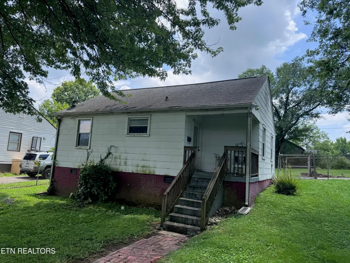 2014 Harold Ave, Knoxville, TN 37915 - #1