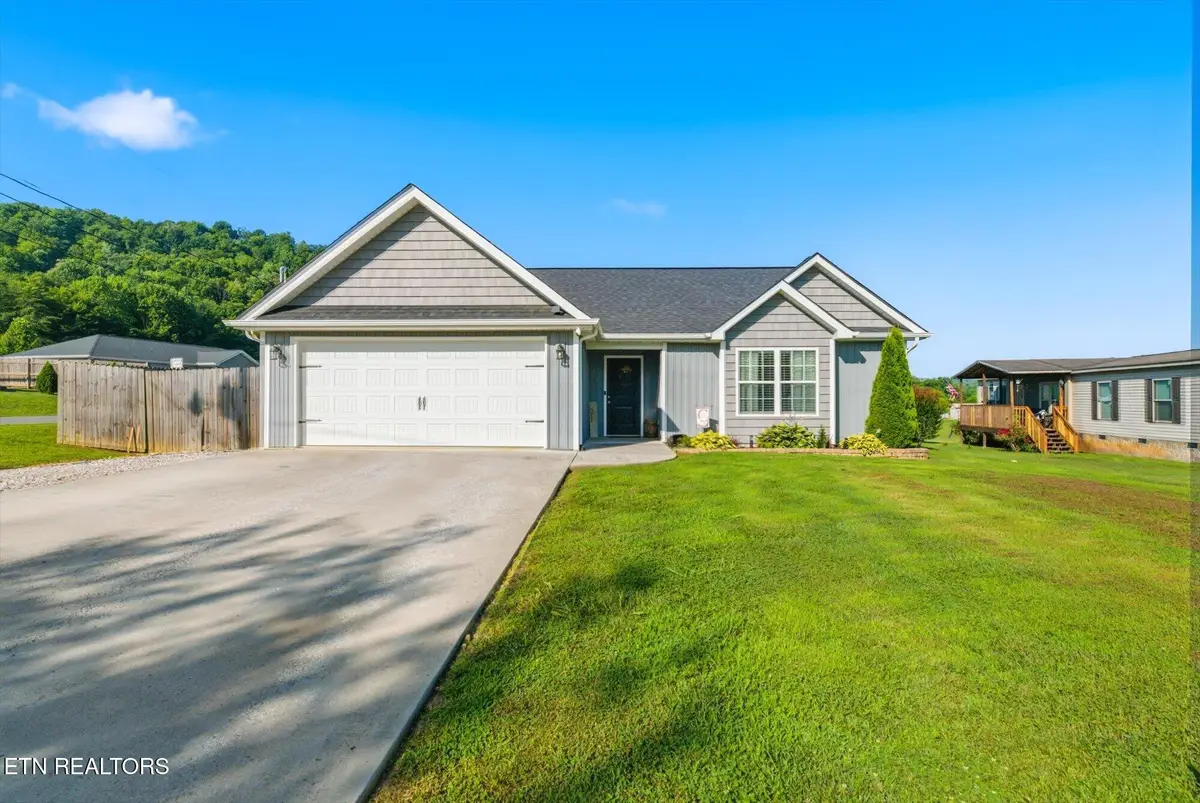 583 Monroe Rd, Maynardville, TN 37807 - #1