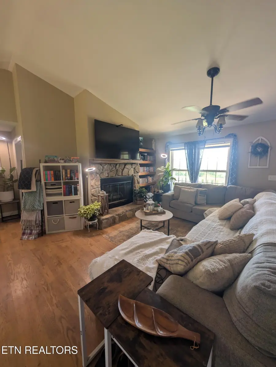 207 Brantley Acres Rd, Speedwell, TN 37870 - #3