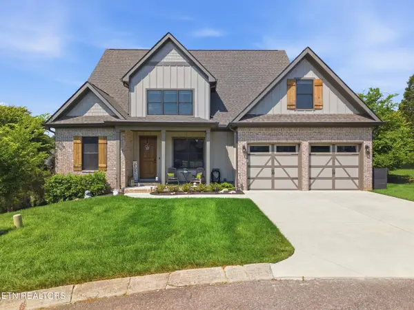 2200 Misty Mountain Circle, Knoxville, TN 37932