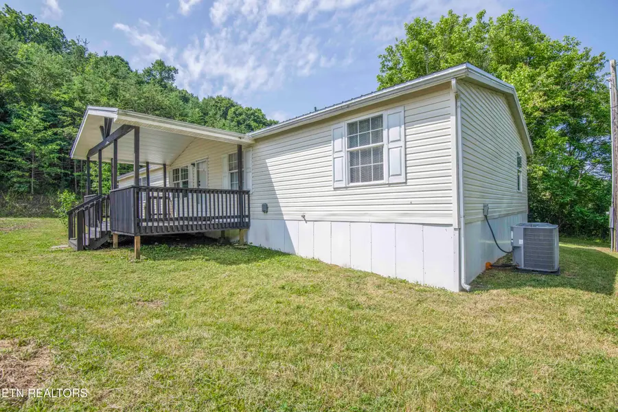 1587 Lower Caney Valley Rd, Tazewell, TN 37879 - #3