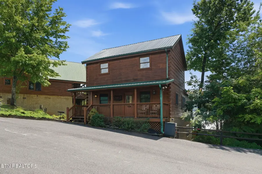 534 Chickasaw Gap Way, Pigeon Forge, TN 37863 - #2