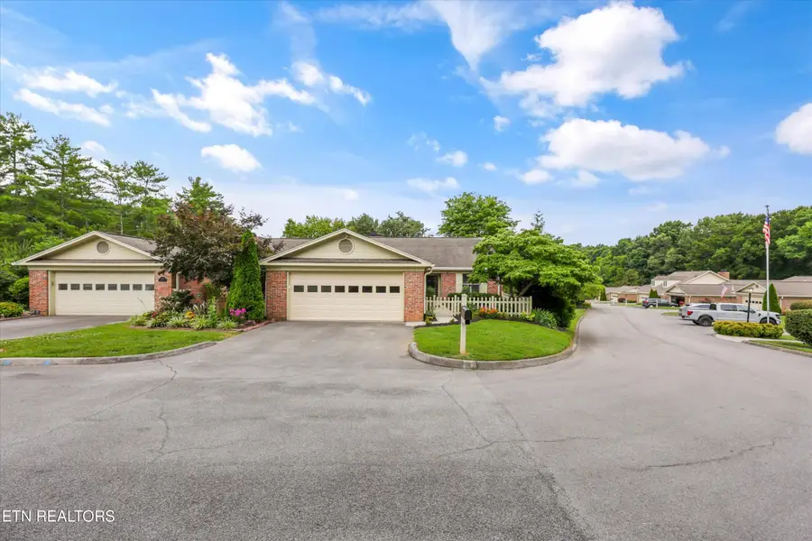801 Prestwick Drive, Maryville, TN 37803 - #3