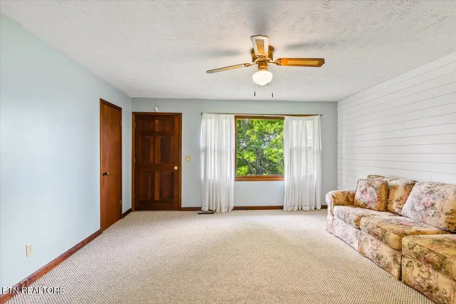 3824 Demory Rd, Lafollette, TN 37766 - #3