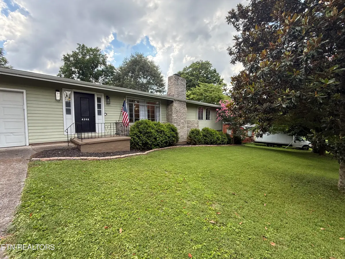 4309 Glasgow Rd, Knoxville, TN 37918 - #1