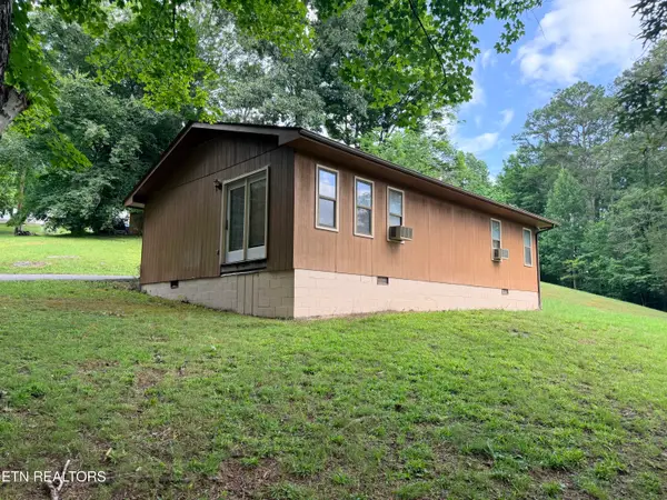 445 Deer Trail Circle, New Tazewell, TN 37825