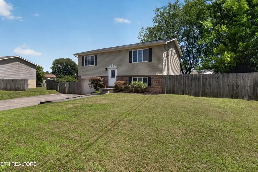10004 Branchview Drive, Knoxville, TN 37932 - #2