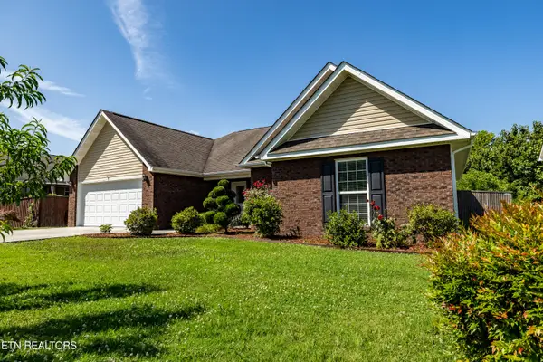 1131 Cherbourg Drive, Maryville, TN 37801
