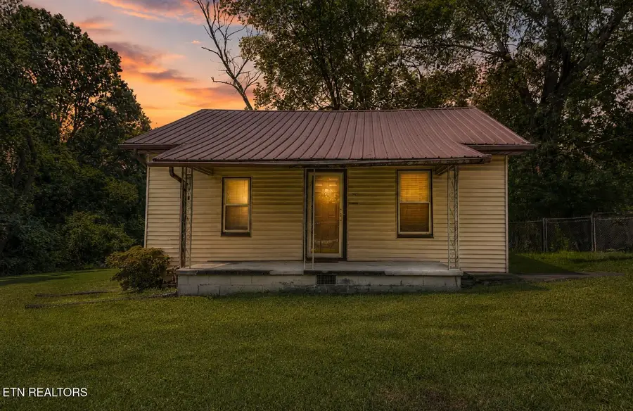 5823 3rd Lane, Knoxville, TN 37912 - #2