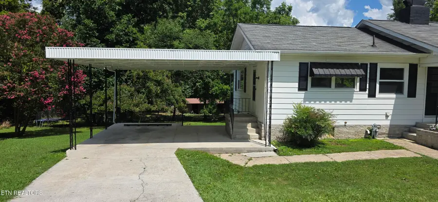 102 Underwood Rd, Oak Ridge, TN 37830 - #2