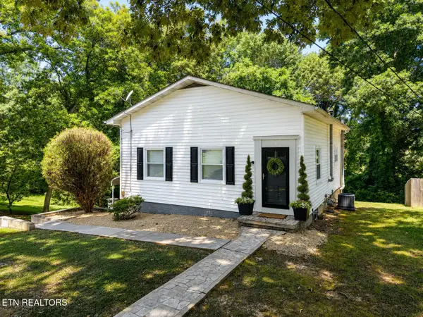 1209 Forest Ave, Maryville, TN 37804